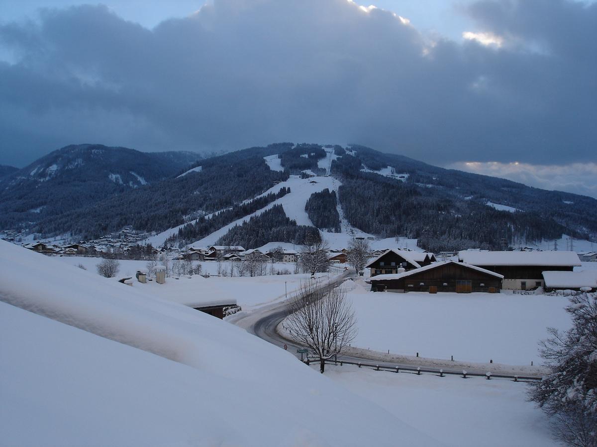 Welcome-Bienvenue-Добро Пожаловать Flachau Ngoại thất bức ảnh